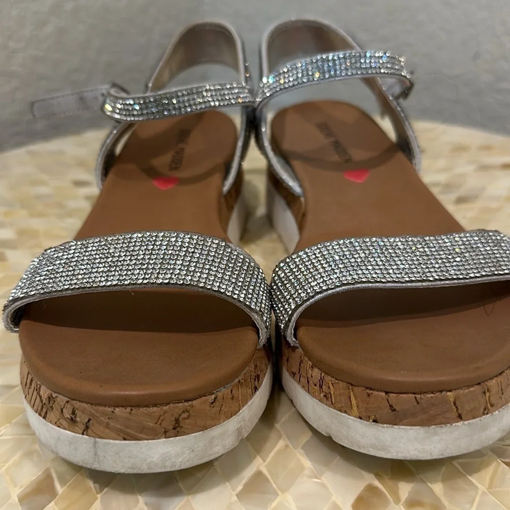 Steve Madden stone studded sandals big girls size 4
